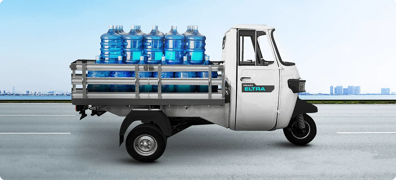 SMALL BUSINESSESLong range vehicle with high-payload capacity, the right solution for last-mile urban mobility